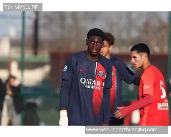 拜仁和勒沃库森争夺巴黎17岁后卫姆彭巴拜仁成最大热门